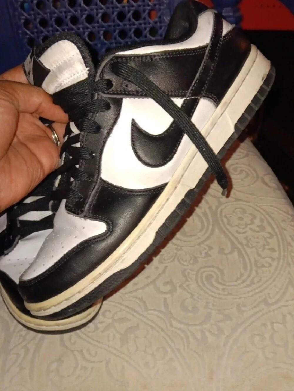 Nike Men’s Black and White Low-Top Sneakers